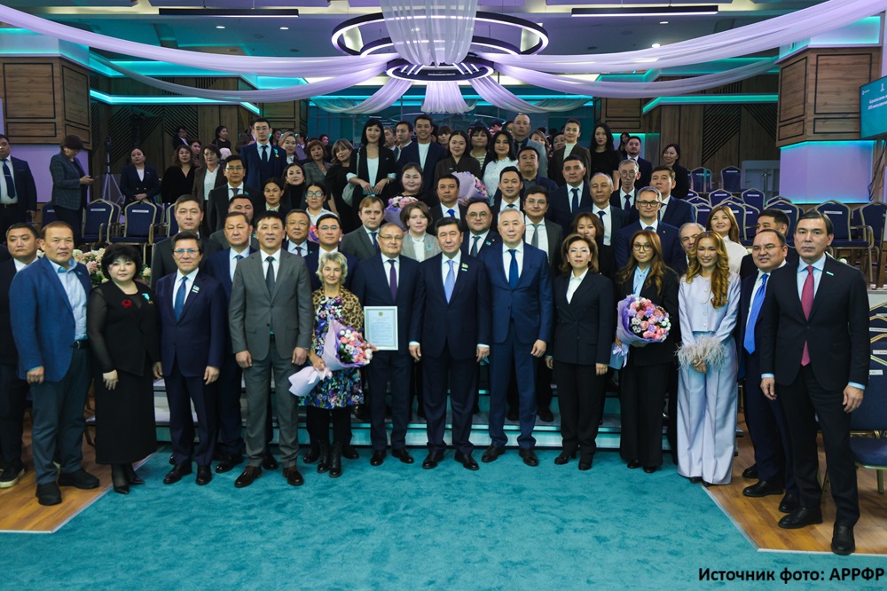 Участники проекта Қарызсыз қоғам