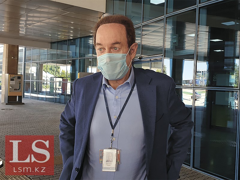 Питер фостер. Питер Фостер АИР Астана. Peter Foster Air Astana. Air Foster.