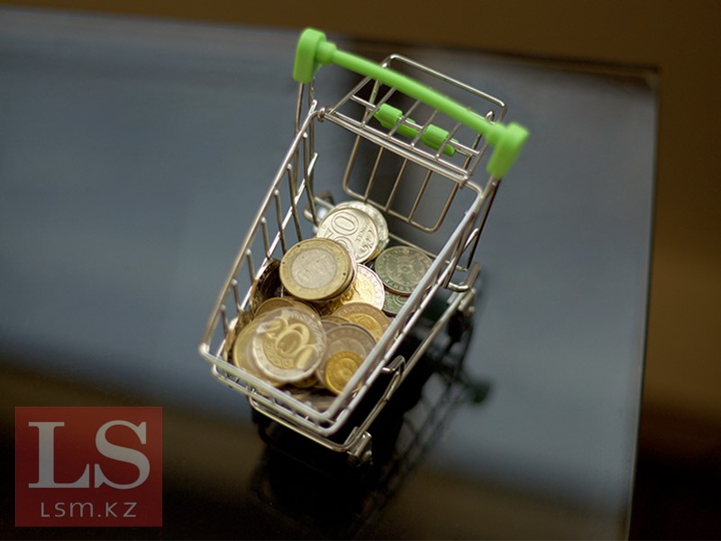 Сколько денег проедают казахстанцы. Инфографика | LS