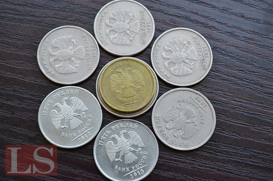 Екі қыздың арасындағы әдемі секс