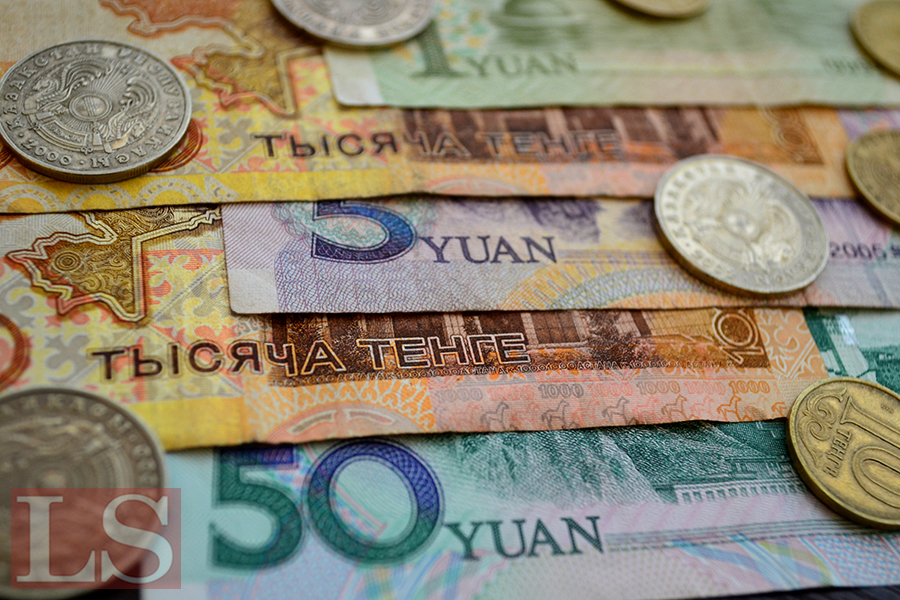 Әйелдерге арналған DIY секс ойыншықтары Ең аз инвестициямен тамаша порно