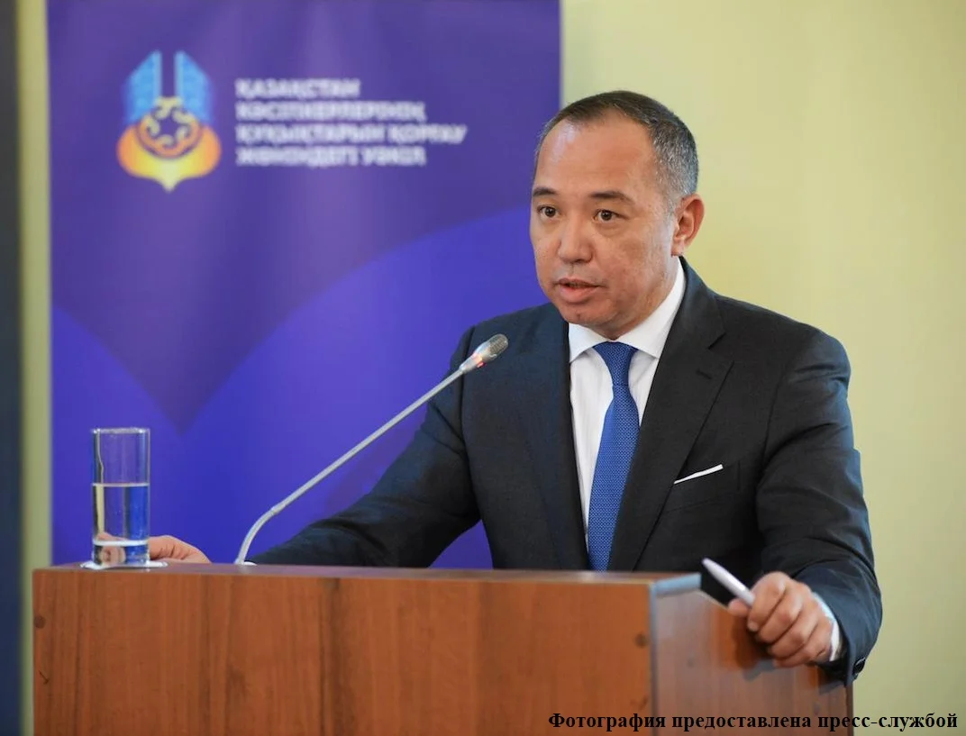 Журсунов: Бизнес недоволен решением государства помочь только 361 компании