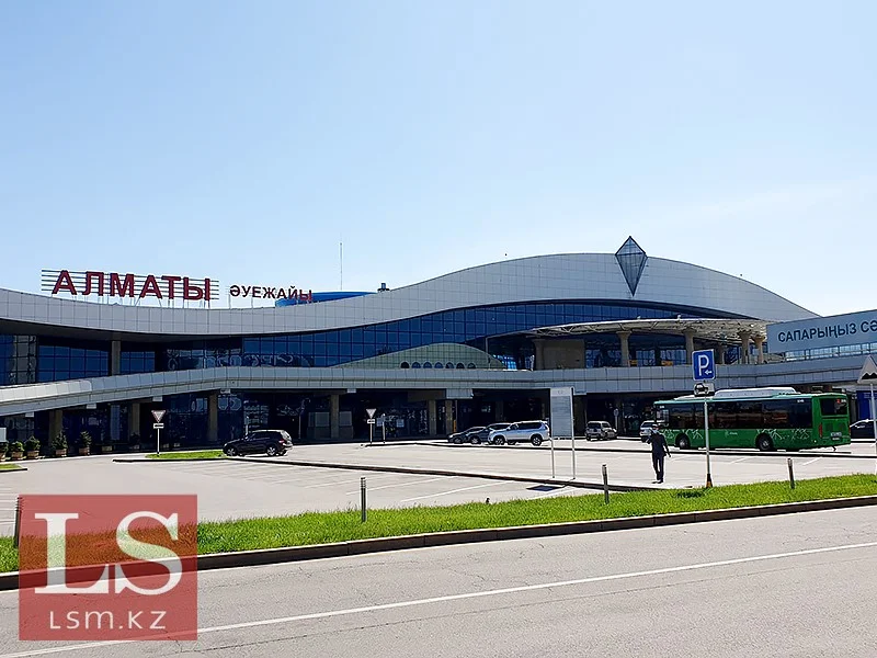 В Казахстане просят наказать виновных в незаконной застройке вокруг аэропортов