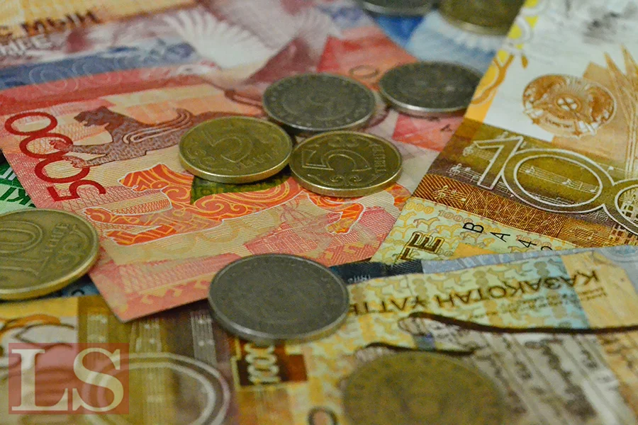 ВВП Казахстана снизился на 2,6%: прогнозы каких аналитиков оказались более точными