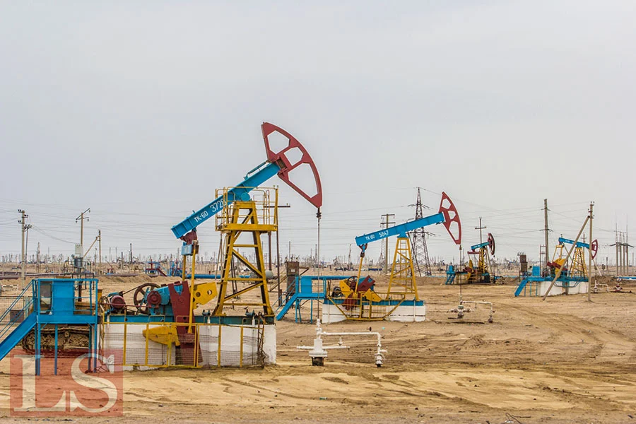 Иран может согласиться на заморозку добычи нефти - Reuters