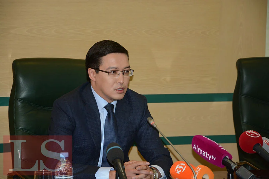 Данияр Акишев прокомментировал положение в Цеснабанке