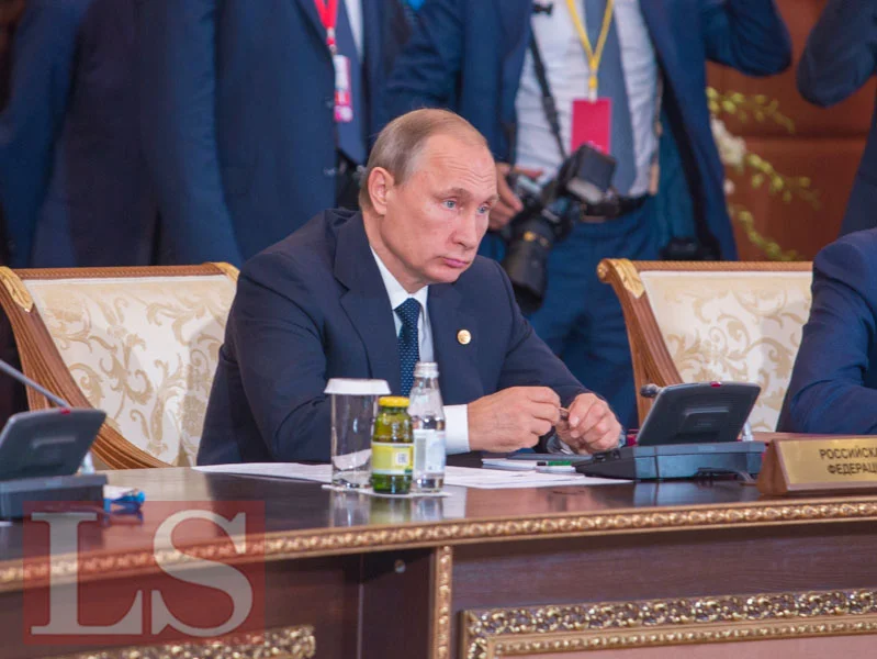 Путин отменил визит в Астану