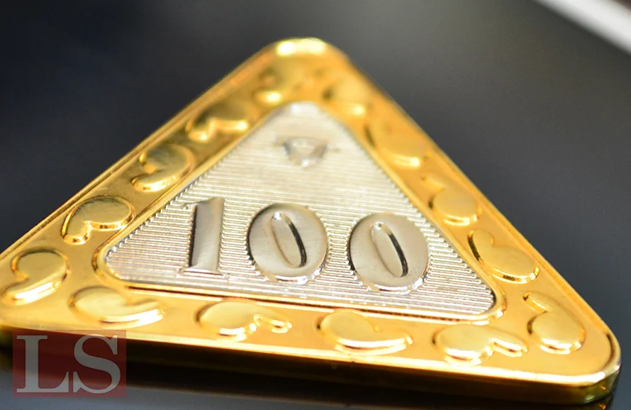 Цены на золото опустятся ниже $1000