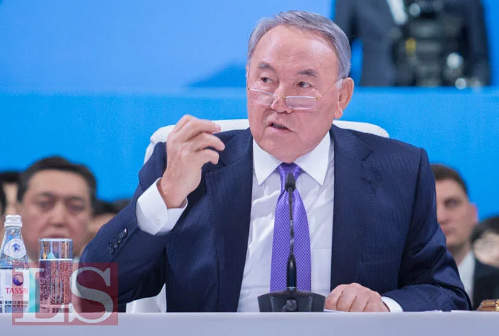 Назарбаев предложил разработать Дорожную карту для ЕАЭС